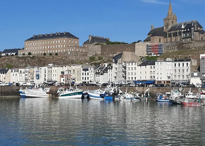 Rare à Granville! Avec Terrasse! Vue Mer!
